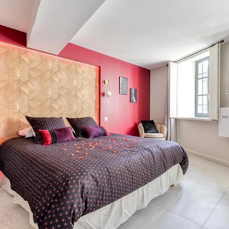 Les Gites De Laure - O Lit Divin, Instant De Volupte, Balneo Sauna, Climatisation, Netflix, 160M De La Cite Medievale Каркассон Экстерьер фото