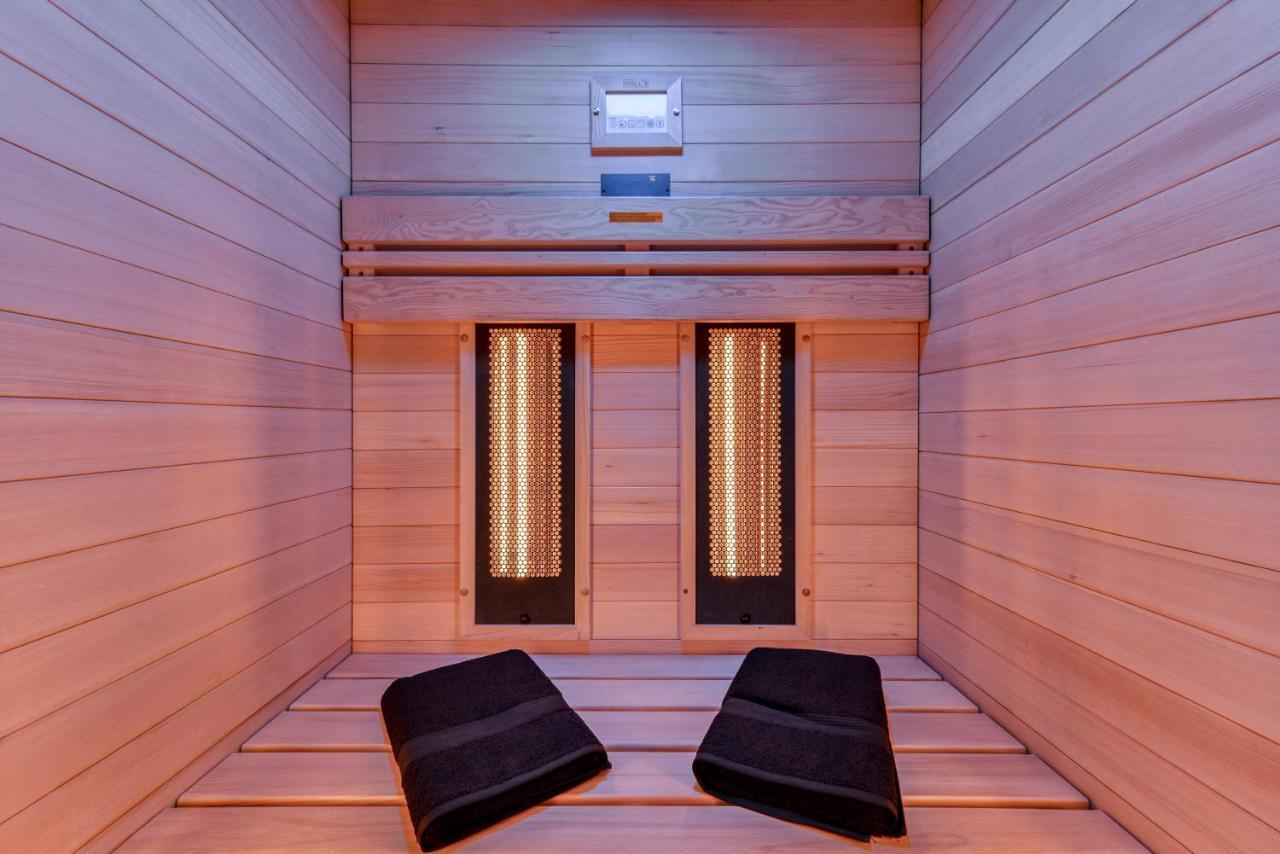 Les Gites De Laure - O Lit Divin, Instant De Volupte, Balneo Sauna, Climatisation, Netflix, 160M De La Cite Medievale Каркассон Экстерьер фото