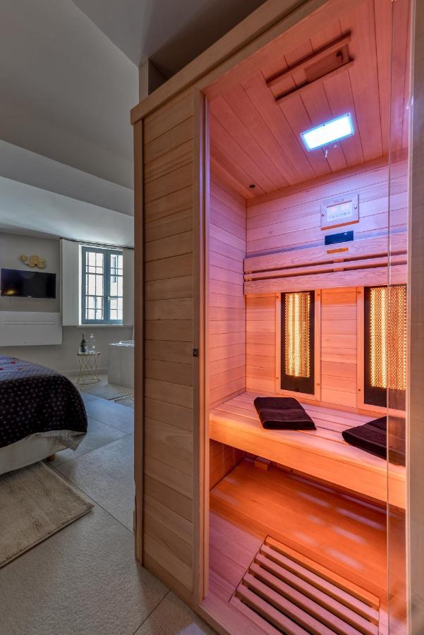 Les Gites De Laure - O Lit Divin, Instant De Volupte, Balneo Sauna, Climatisation, Netflix, 160M De La Cite Medievale Каркассон Экстерьер фото