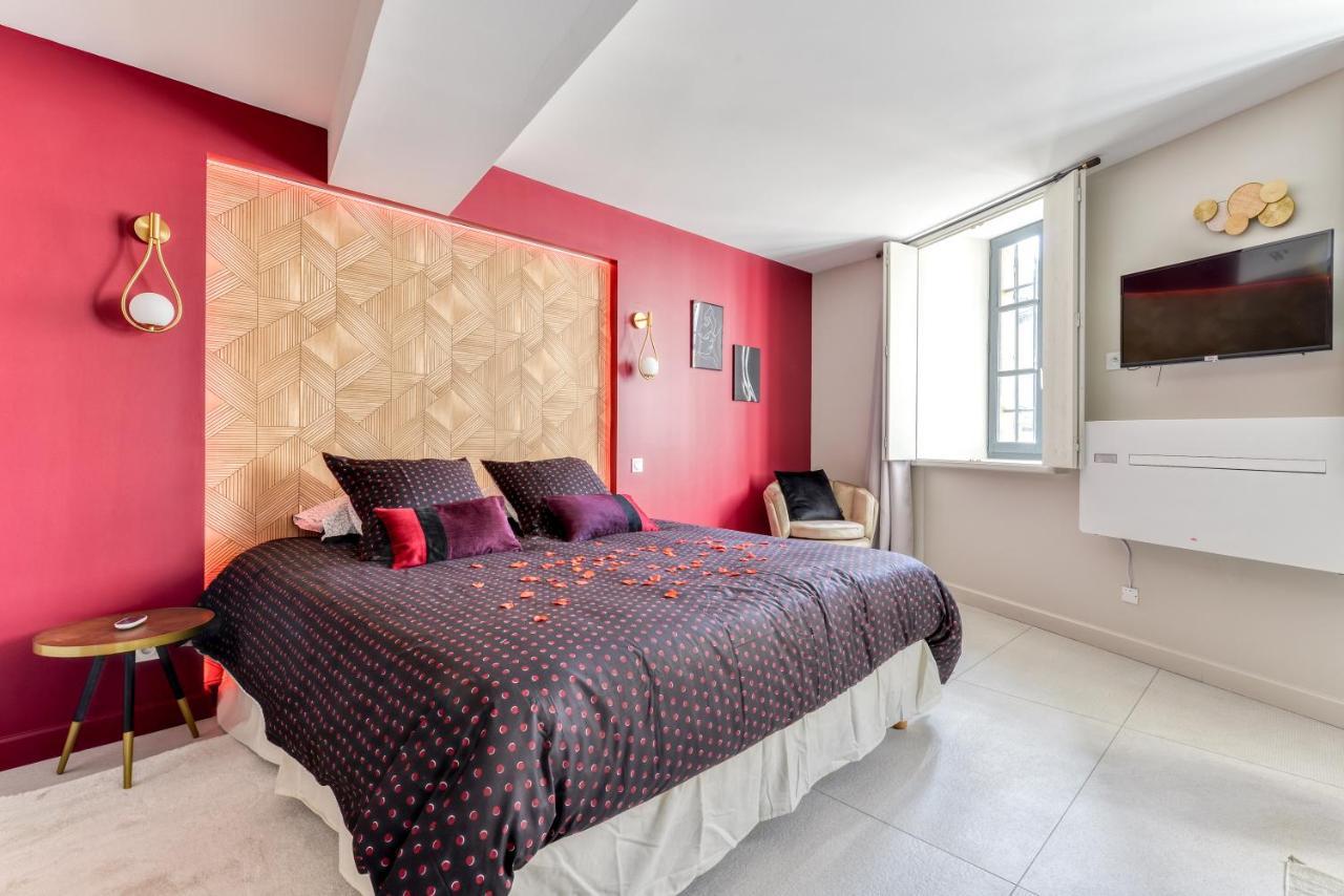 Les Gites De Laure - O Lit Divin, Instant De Volupte, Balneo Sauna, Climatisation, Netflix, 160M De La Cite Medievale Каркассон Экстерьер фото