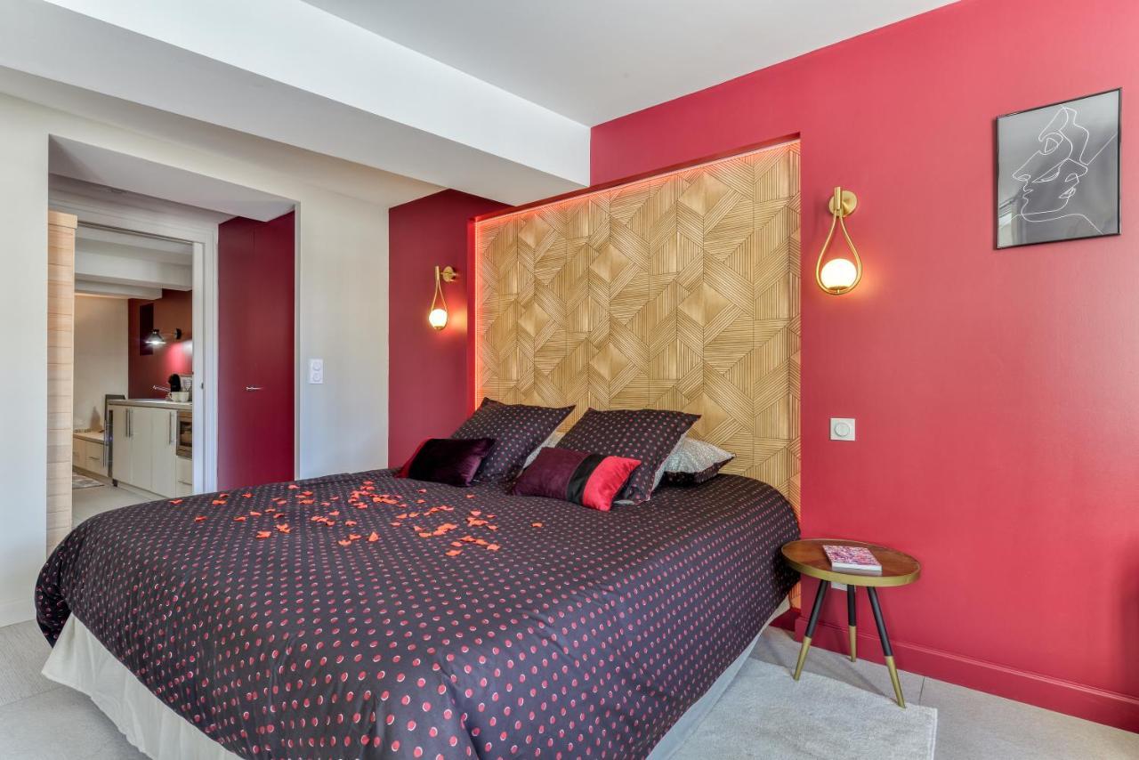 Les Gites De Laure - O Lit Divin, Instant De Volupte, Balneo Sauna, Climatisation, Netflix, 160M De La Cite Medievale Каркассон Экстерьер фото